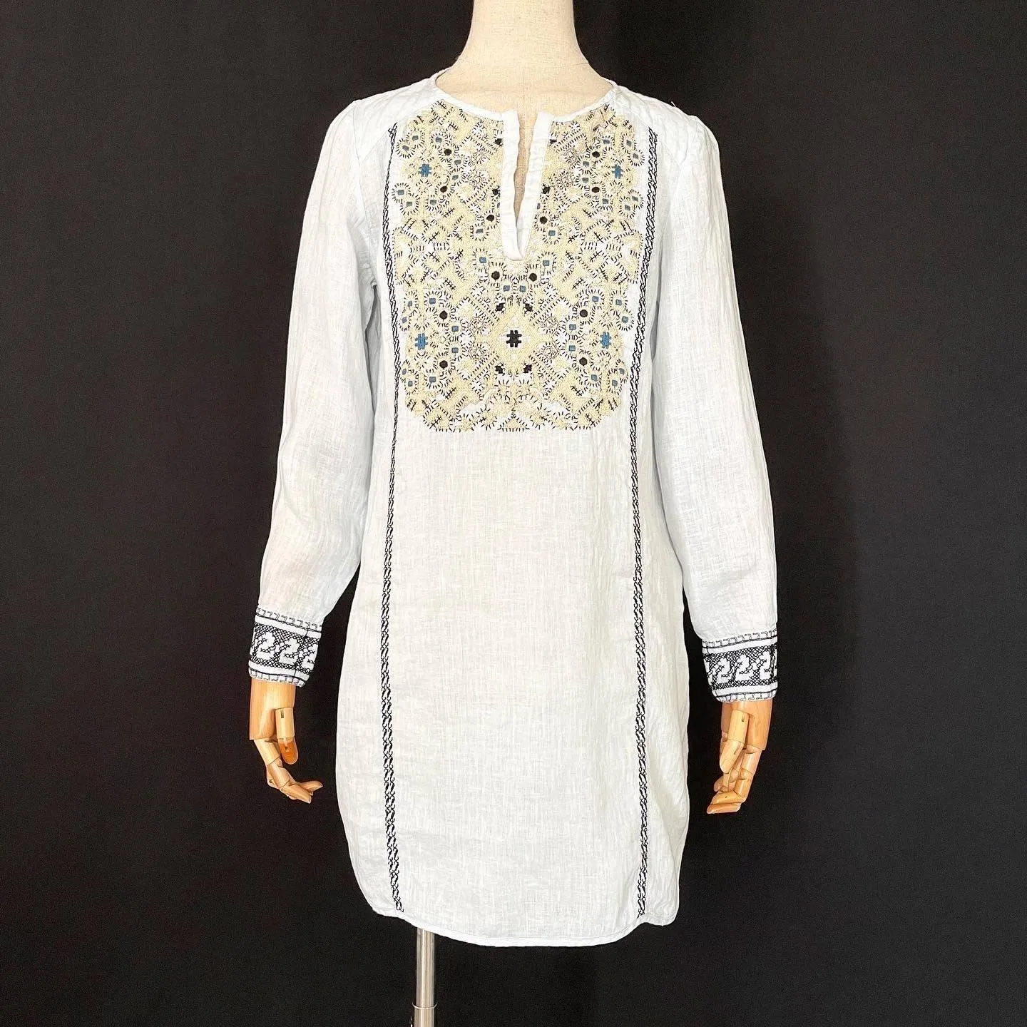 120 LINO Tunic with Embellishment