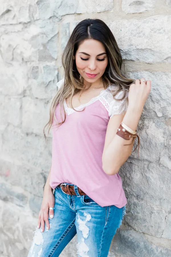 Kia Shoulder Lace Tee