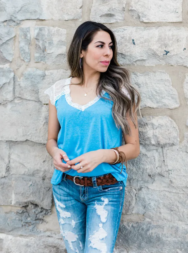 Kia Shoulder Lace Tee
